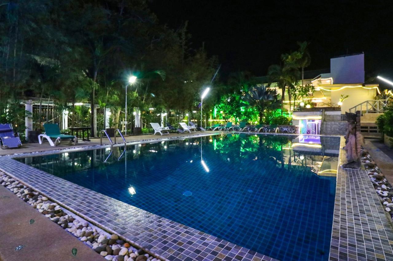 Natural Beach Hotel Pattaya Luaran gambar
